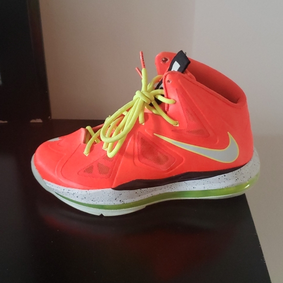 Neon Oranga and Yellow Nike Lebrons - Picture 3 of 6